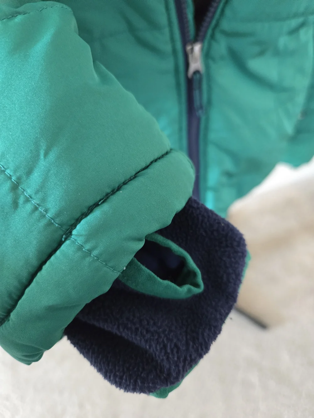 Lands' End Green Hooded Puffer Jacket Navy Lined W/ Optional fleece Thumb Holes